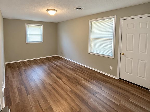 4th image of 5025 Berta Rd