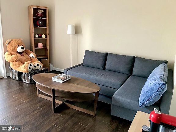 3rd image of 501 Hungerford Dr APT 437
