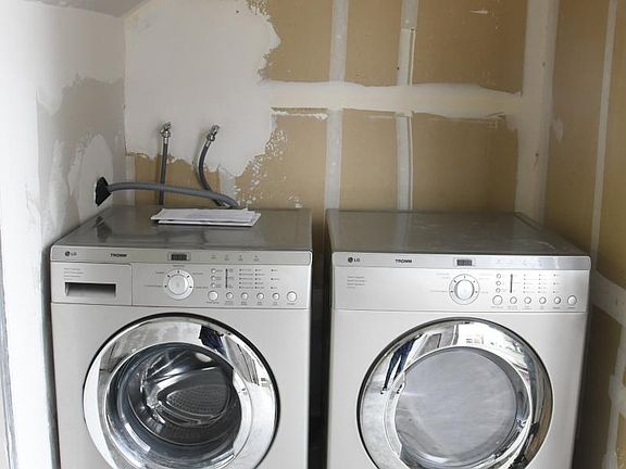 Washer & Dryer