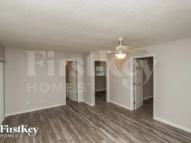 525 Sacre Coeur Dr — Photo 5