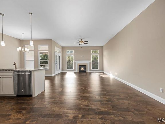 3rd image of 409 Dames Park Dr