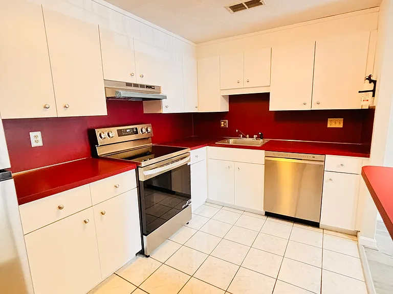 364 Neponset St #K — Photo 2