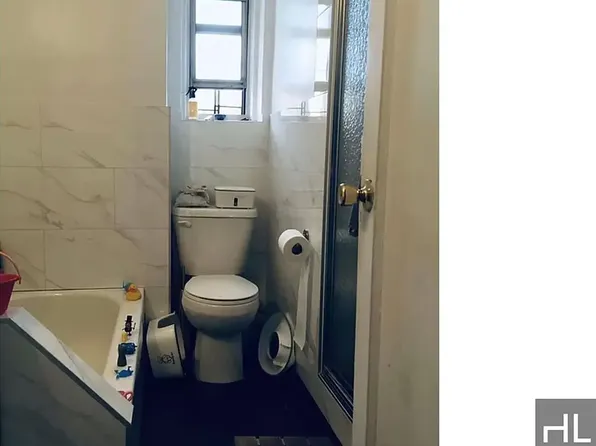 160 East Third Street image 19 of 21