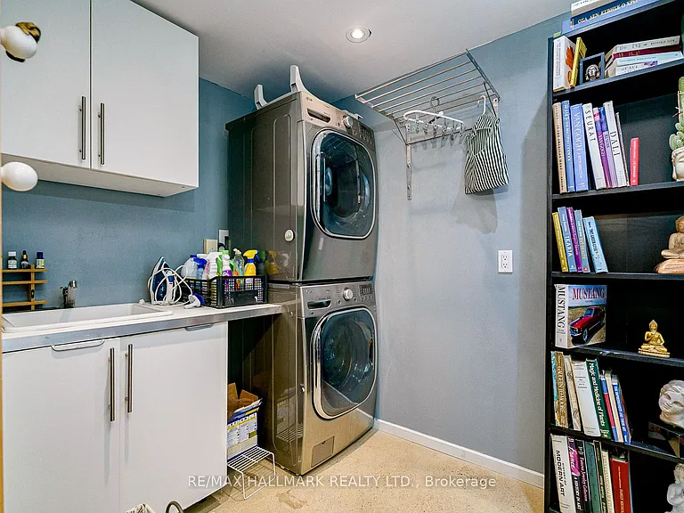 57 Cambridge Ave #3 — Photo 29
