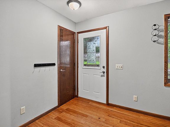 2nd image of 1733 Hildebrandt St