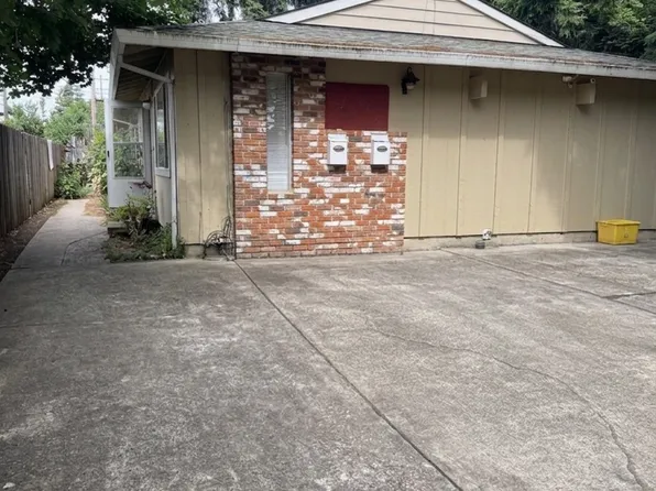7415-7417 SE 83rd Ave, Portland, OR 97266