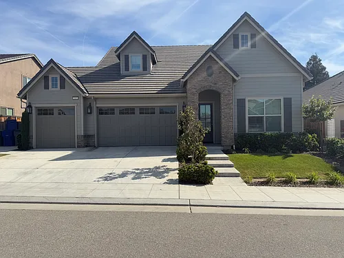 2337 E Kynzlee Ave Photo 1