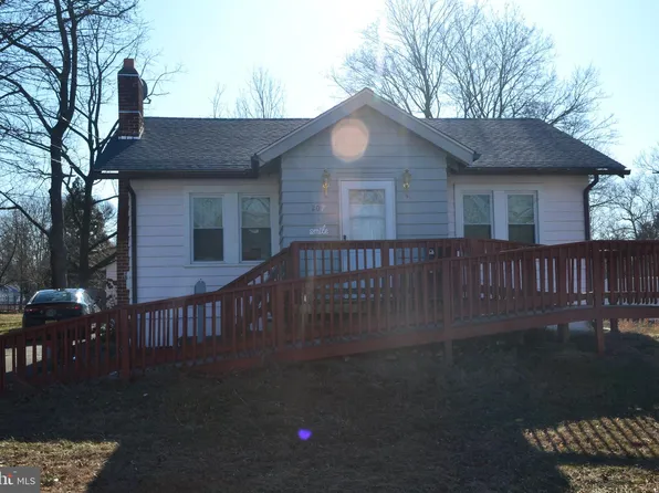 207 Fenimore St, Vineland, NJ 08360