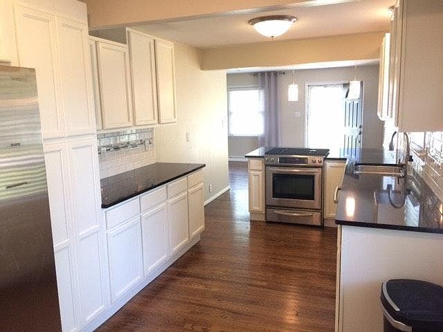 1st image of 573 Meadow Ln