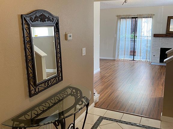 3rd image of 522 Blue Jay Dr