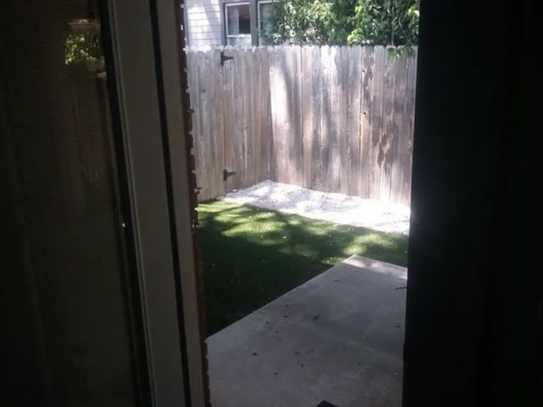 214 Rosewood Ave — Photo 13