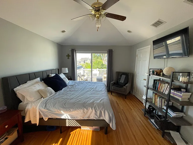 407 Railroad Ave #2 — Photo 17
