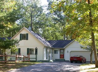 231 Sheffield Dr, Roscommon, MI 48653