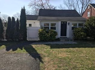 80 Walnut Ave, Bridgewater, NJ 08807
