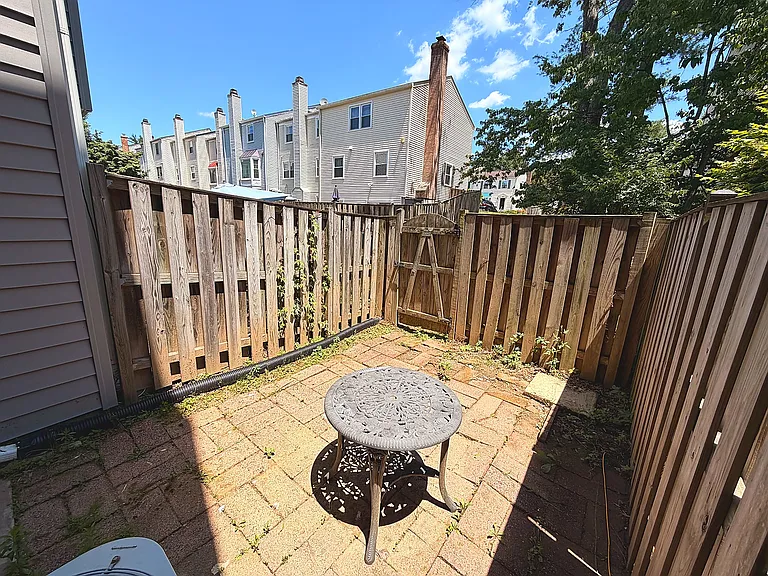 148 Barnsfield Ct #240 — Photo 14