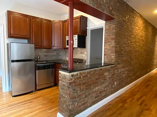 Rented by Corcoran | media 26