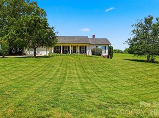 57 Riverview Rd, Taylorsville, NC 28681