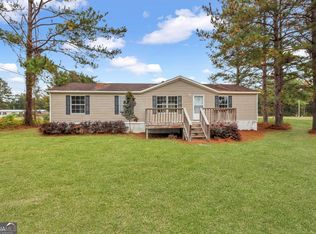 16 Barn Road Cir, Jesup, GA 31545