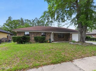 3916 HUNTERS LAKE Circle W, Jacksonville, FL 32210