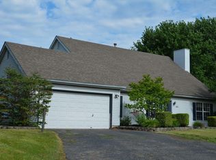 111 Poff Rd, Pataskala, OH 43062