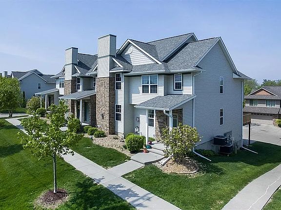2nd image of 1232 Nicholas Ln
