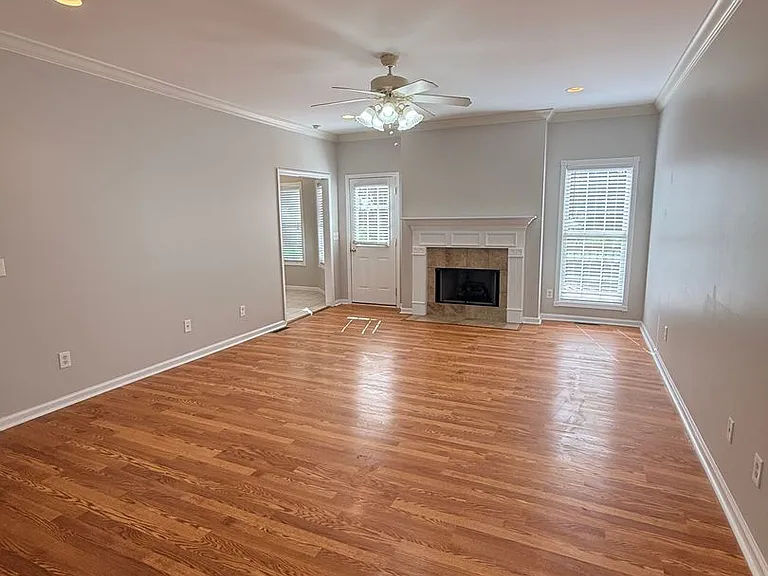 515 Golfview Way — Photo 2