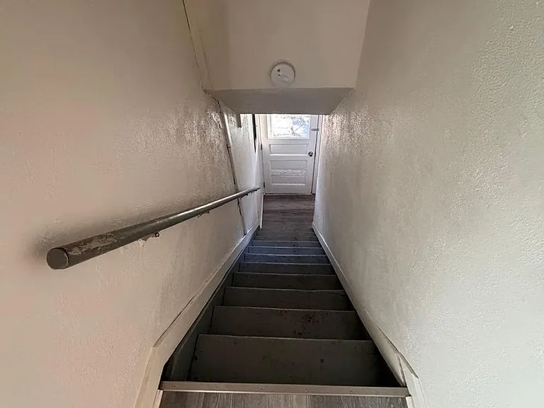138 Main St — Photo 9