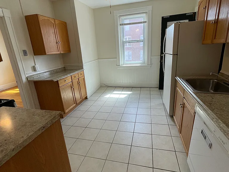 15 Lynde St #17 — Photo 5