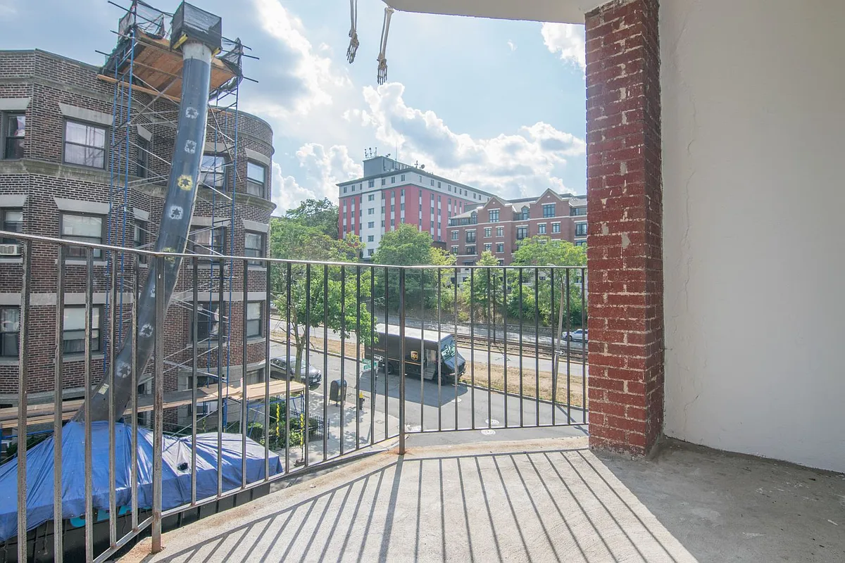 Building Photo - 41 Boulevard Ter #2