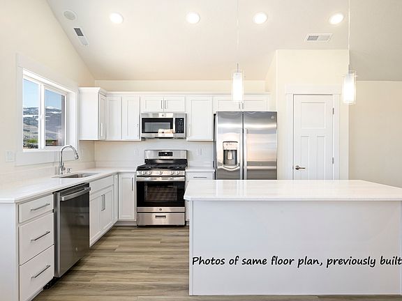 4th image of 3887 N Hawks Landing Loop #9