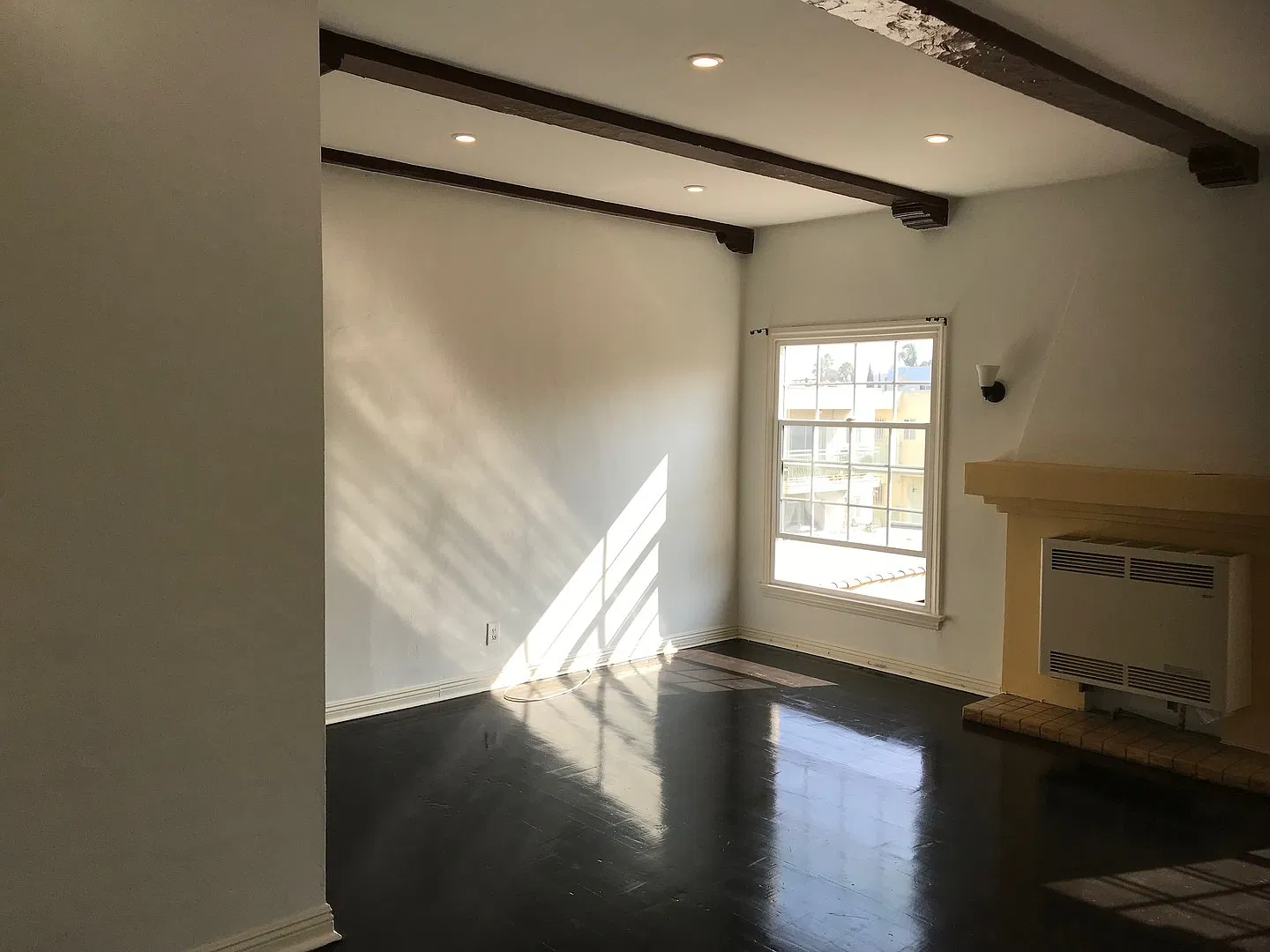 2 bed, 1078 sqft, $3,000 — Photo 1