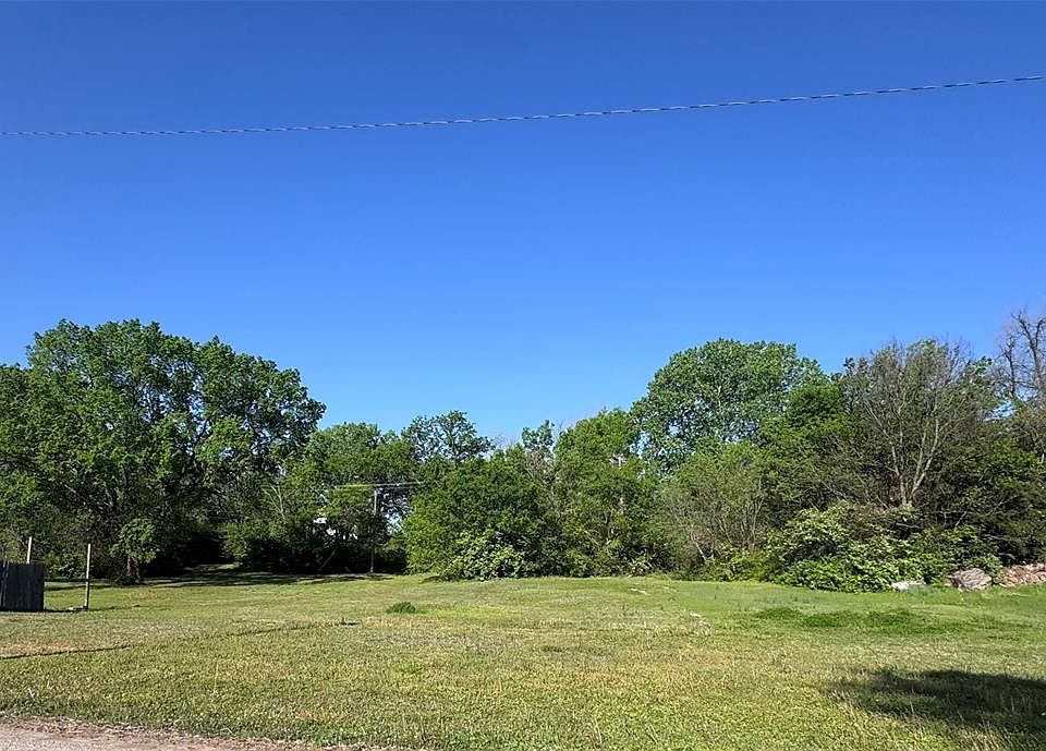 1st image of 938 S 13th St Lot 23