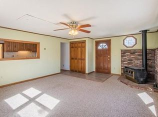 88 McLaren Rd, Tewksbury, MA 01876