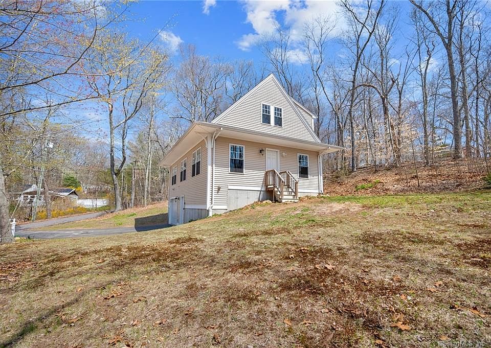 4 Old Acres Rd, Moodus, CT 06469 Zillow