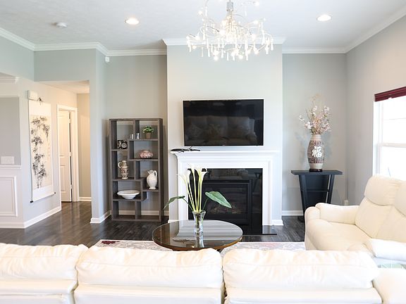 4th image of 8336 Penbrooke Pl