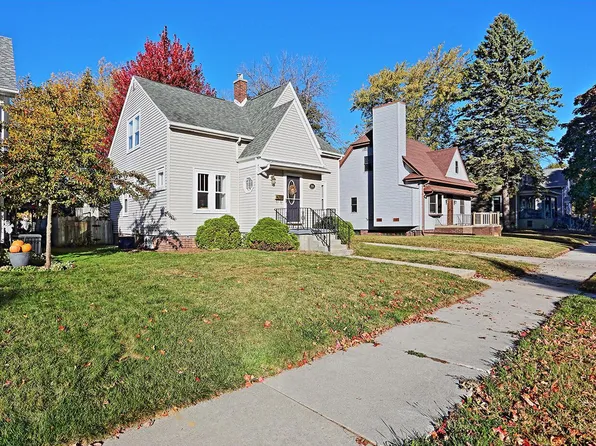 1114 Park Row BOULEVARD, Manitowoc, WI 54220