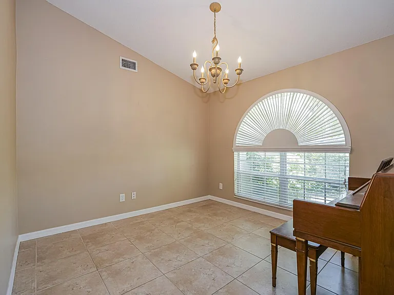 113 Stony Point Dr — Photo 11