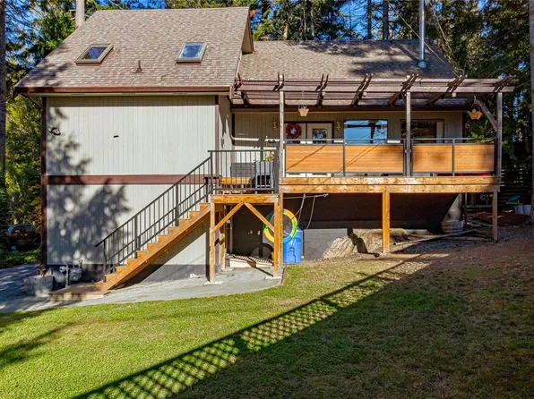 2335 Ravenhill Rd, Shawnigan Lake, BC V0R 2W1