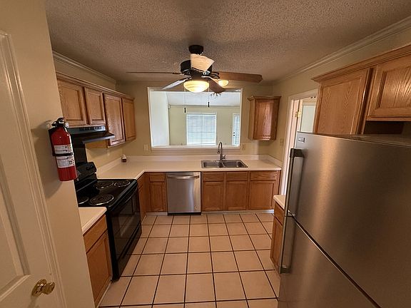 4th image of 10011 Woodland Pine Cv W