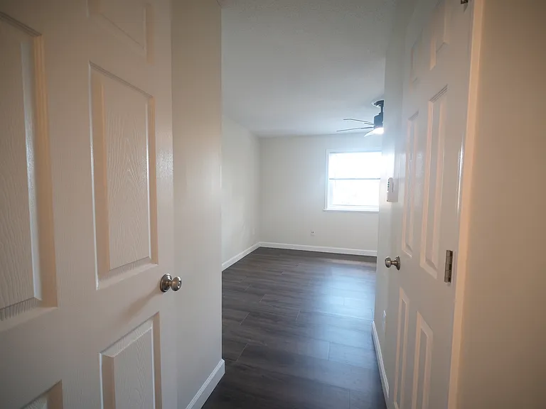 3114 E Covenanter Dr — Photo 18