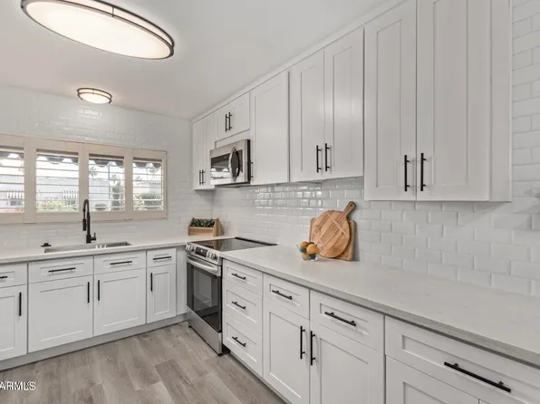 7712 E MEADOWBROOK Avenue, Scottsdale, AZ 85251