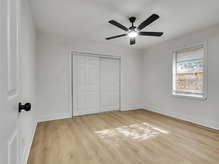 6026 Diamond Ct — Photo 13