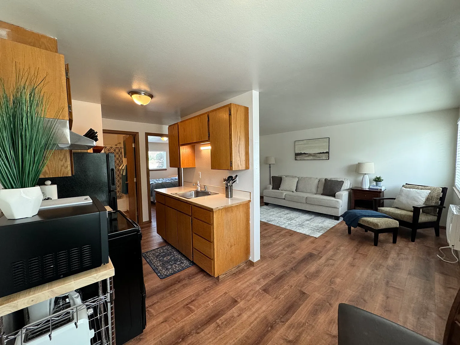 116 E Dewberry Ave — Photo 1