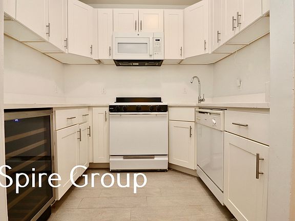 4th image of 20 W 76th St APT 1B