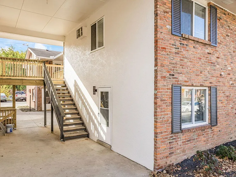 639 Riverview Dr #9 — Photo 20