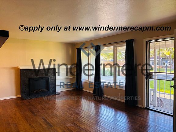 3rd image of 2740 Armstrong Dr
