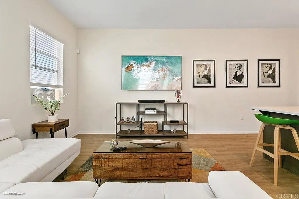 2 bed, 2.5 bath, 1192 sqft, $3,600 — Photo 4