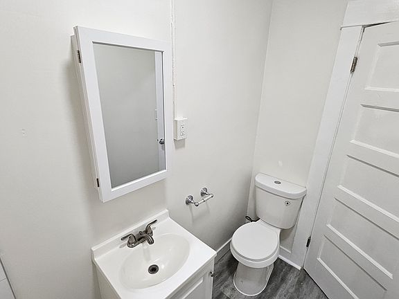 4th image of 2850 Francis Ave #2