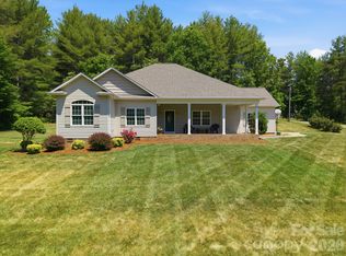 23 Moser Cir, Taylorsville, NC 28681