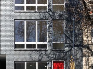 727 Carpenter St, Philadelphia, PA 19147